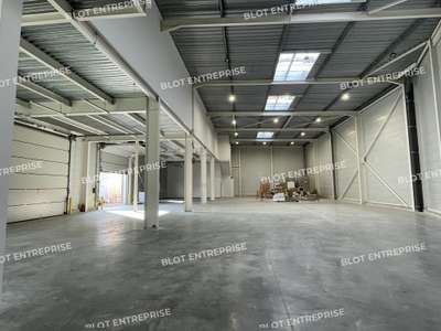 Location Locaux d'activités - Entrepôts à Carquefou