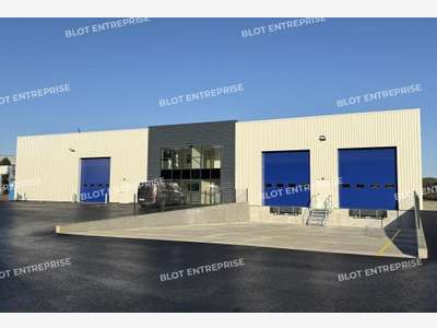 Loue local activité 1987m² à Nantes Est Carquefou