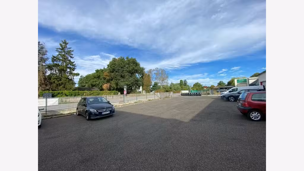 Loue local professionnel de 60m² à Carquefou