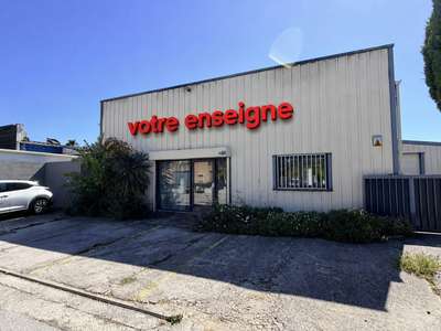 Location Locaux d'activités - Entrepôts à Carqueiranne