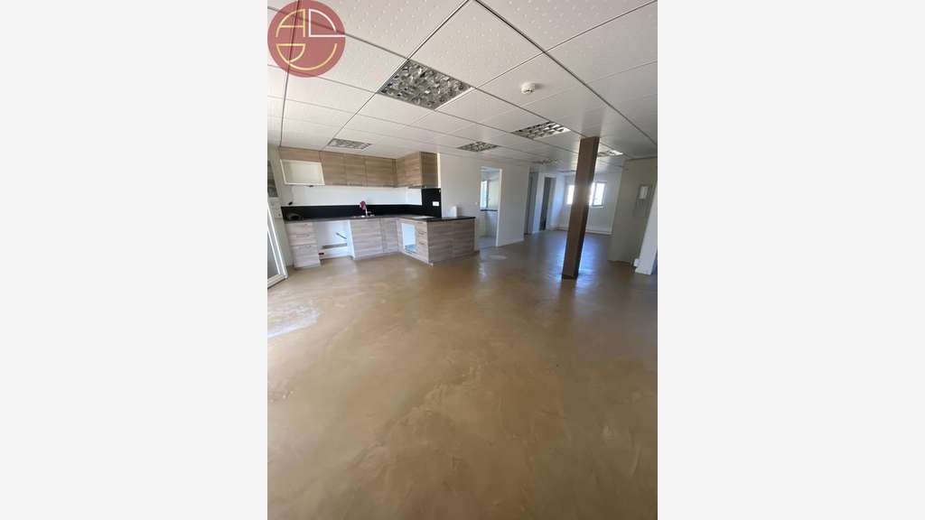 A louer entrepôt 514m² zone Eurocentre