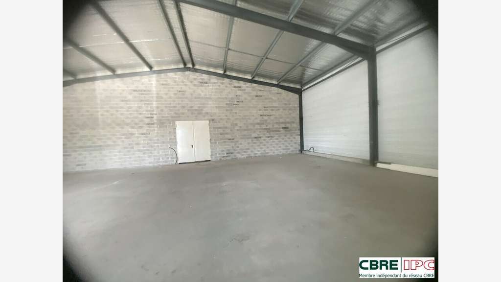 Location dépôt 200m² proche A63 à Castets