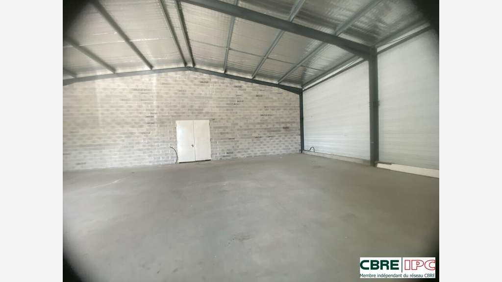 Location dépôt 200m² proche A63 à Castets