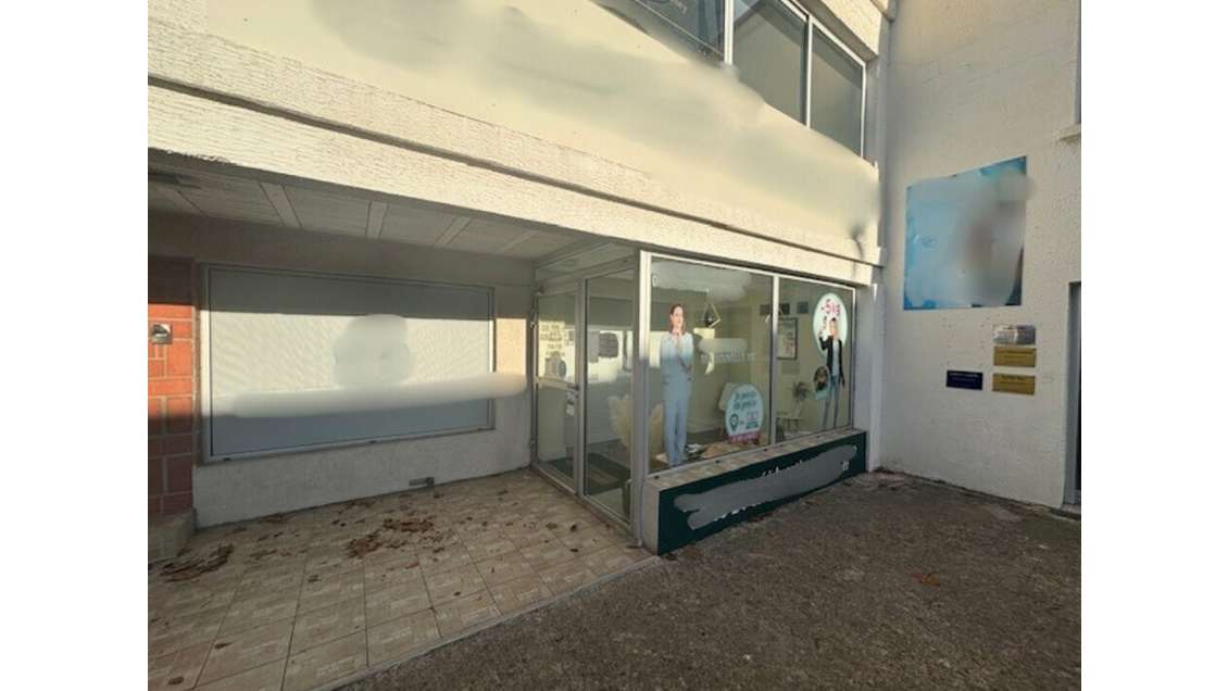 Local professionnel de 65m² à louer à Castries