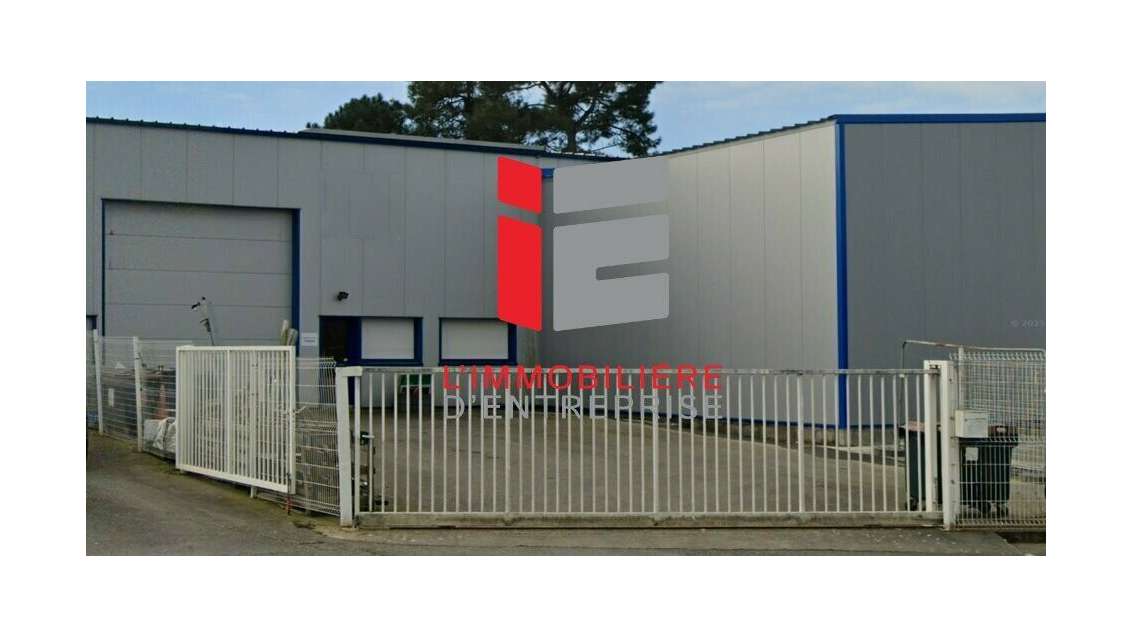 Local d'activité 276m² à louer à Caudan 