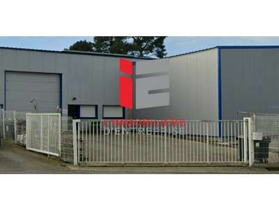 Location Locaux d'activités - Entrepôts à Caudan