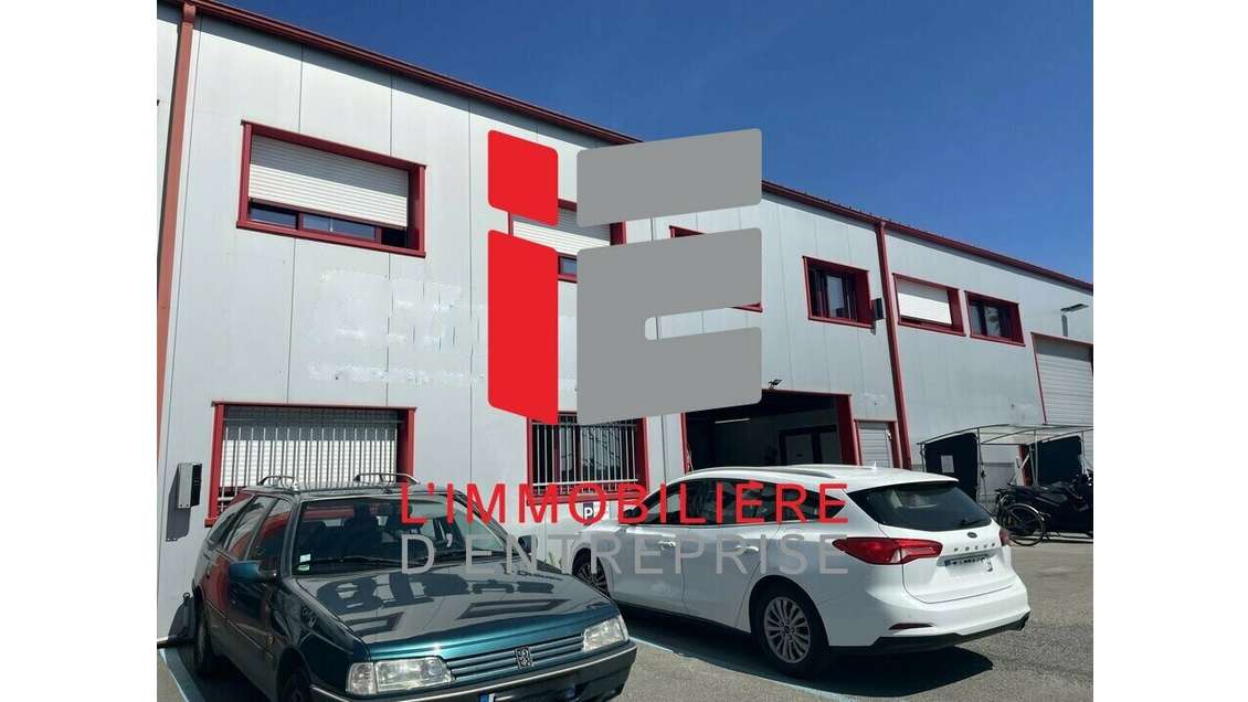 A louer local d'activité 1430m² ZA Kerloïc Caudan