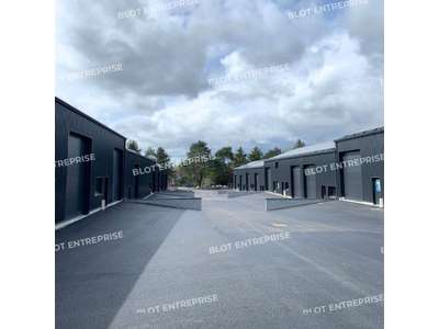 Location Locaux d'activités - Entrepôts à Caudan