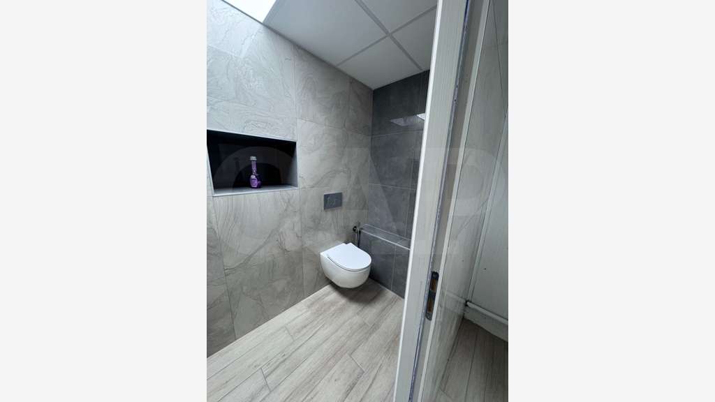 A louer locaux d’activités 760m² à Caudan