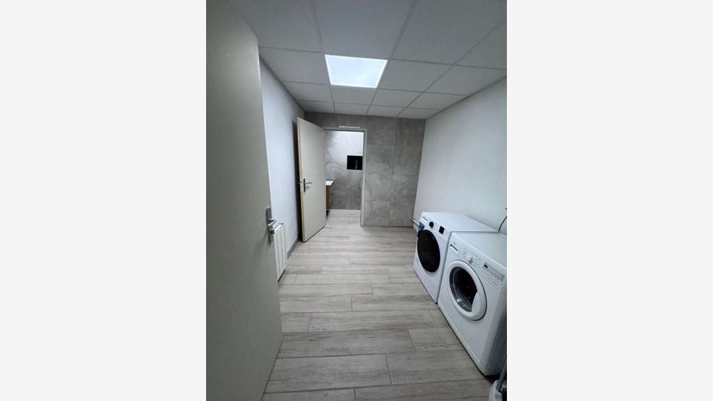 A louer local d'activité 760m² à Caudan RN 165