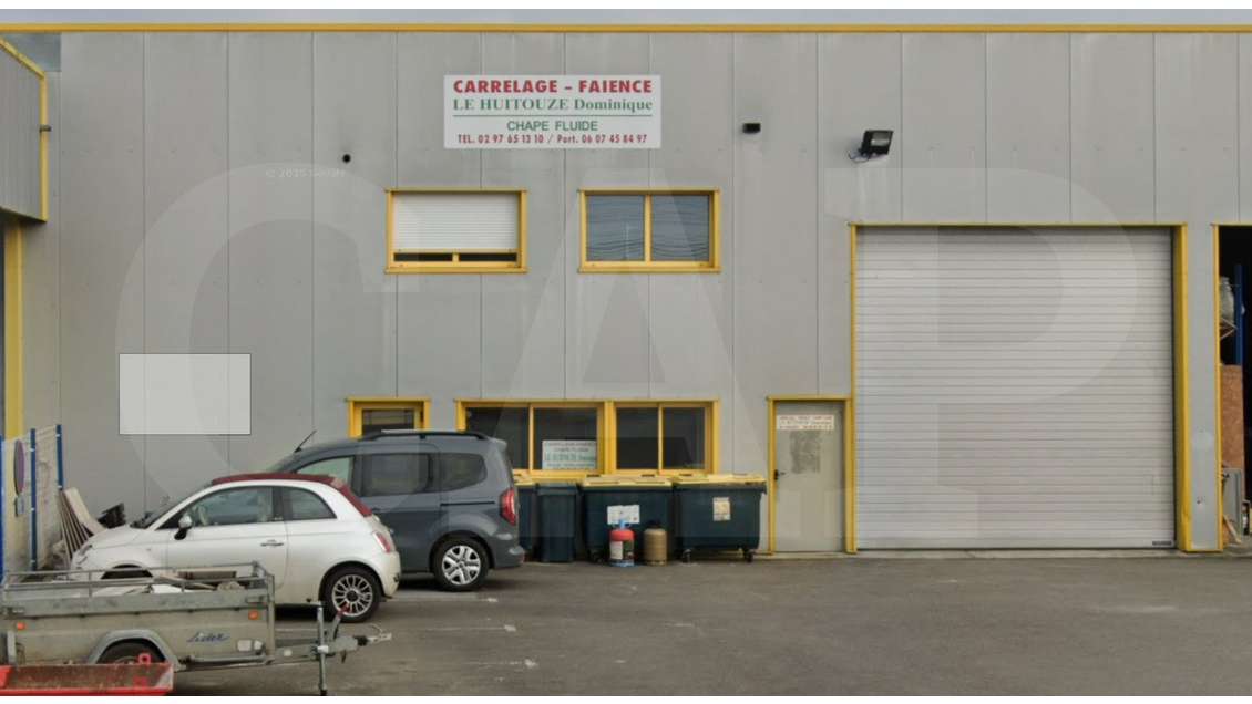 A louer local 301m² idéalement situé à Caudan