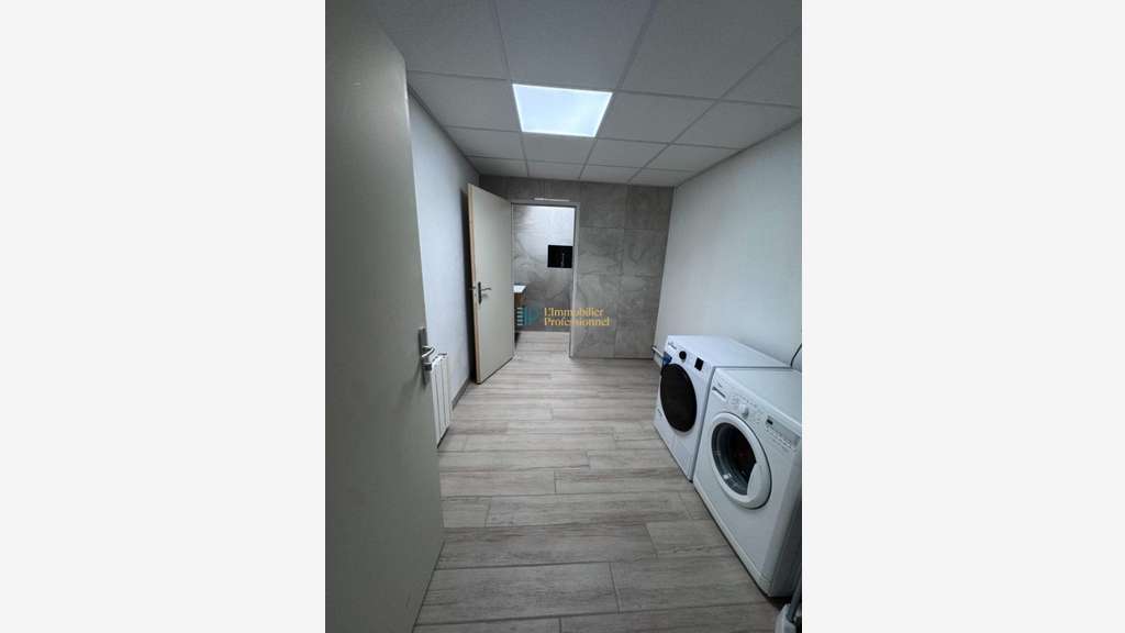 Local d'activité - 885 m² - Caudan zone de Kerpont