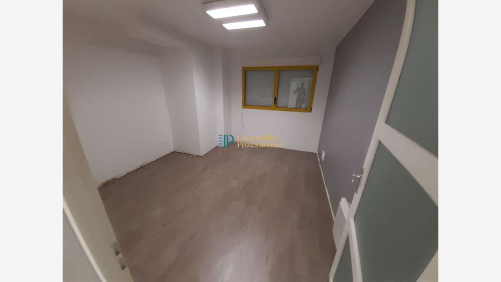 Local D'activité à louer - 300 m2 environ - C