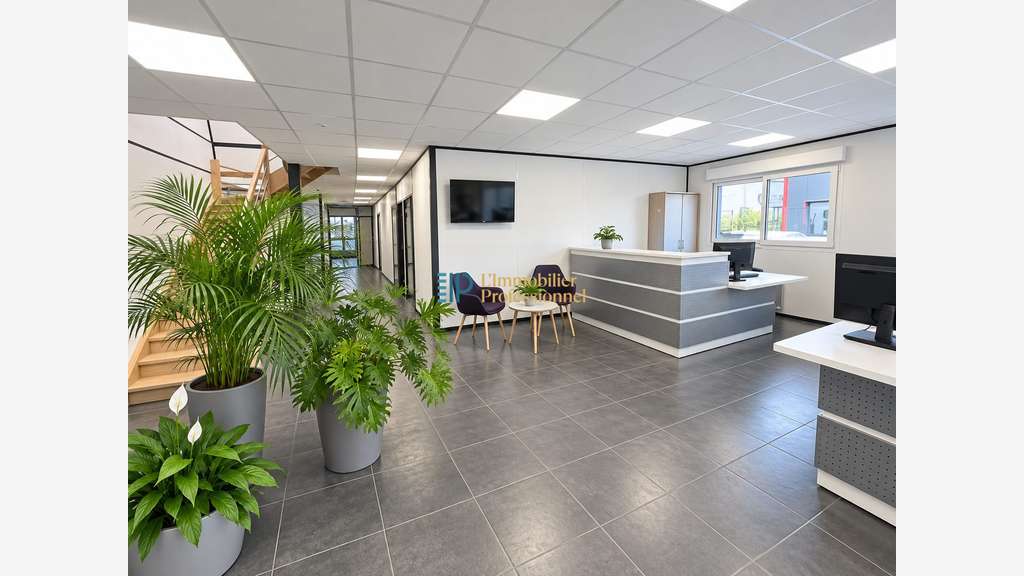 CAUDAN KERPONT - LOCAL D'ACTIVITE - 457 M2