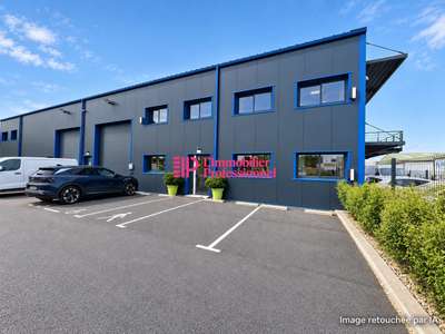 A louer local d'activité de 457m² à Caudan Kerpont