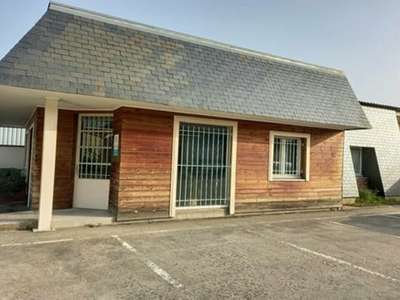 A louer local de 300m² à Caudebec les Elbeuf