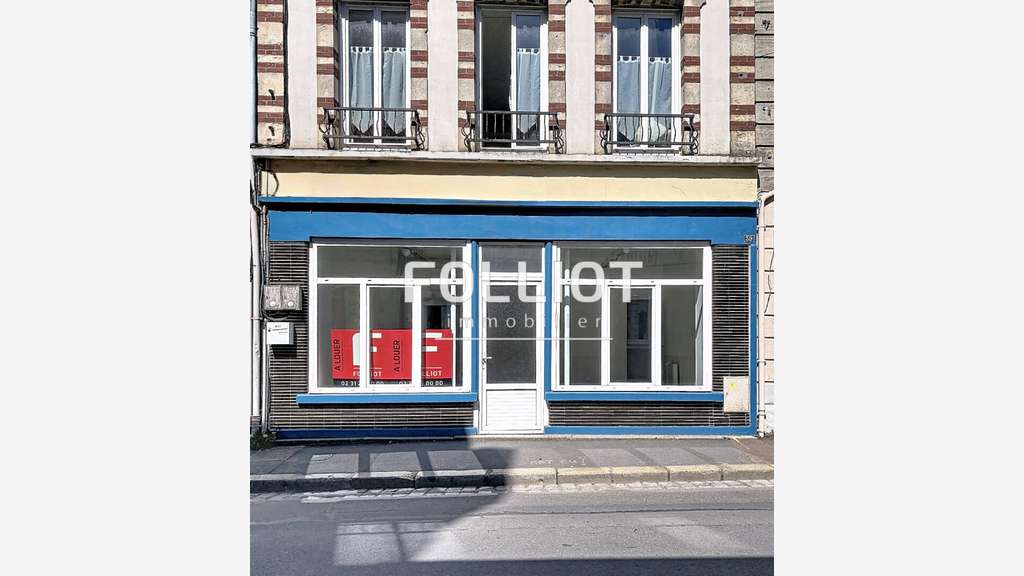 A louer local pro ou co 57m² à Caumont sur Aure