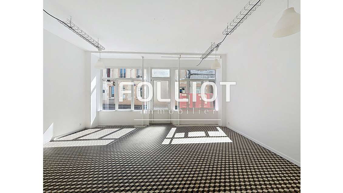 A louer local pro ou co 57m² à Caumont sur Aure