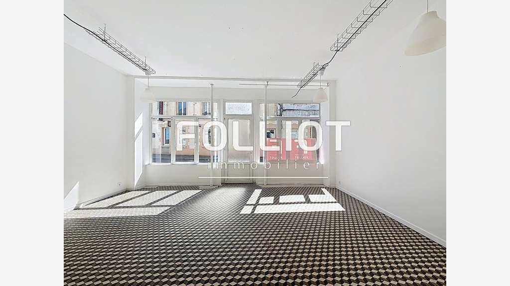 A louer local pro ou co 57m² à Caumont sur Aure