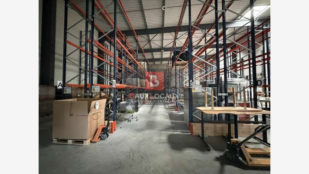 Loue entrepôt logistique 410m² Caumont-sur-Durance