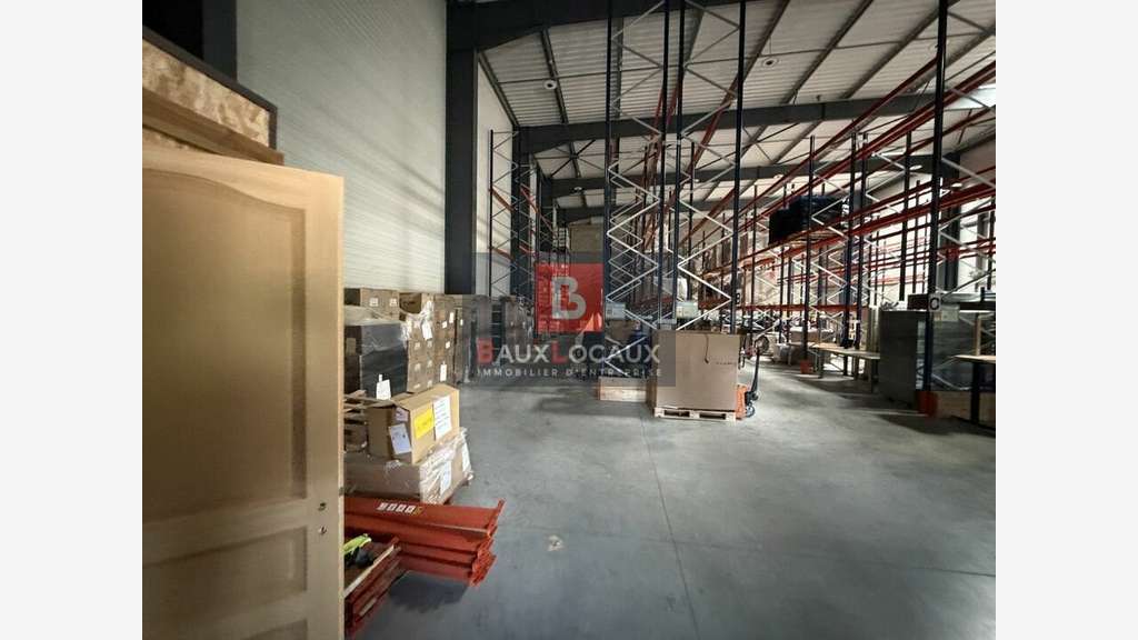 Loue entrepôt logistique 410m² Caumont-sur-Durance