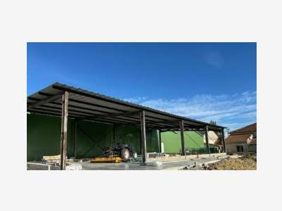 À louer – Entrepôt de 230 m² à Caumo
