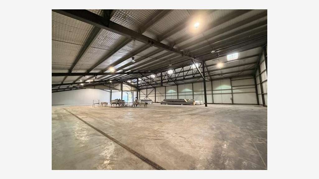 À louer – Entrepôt de 1 680 m² à Cavaillon – Vaucl