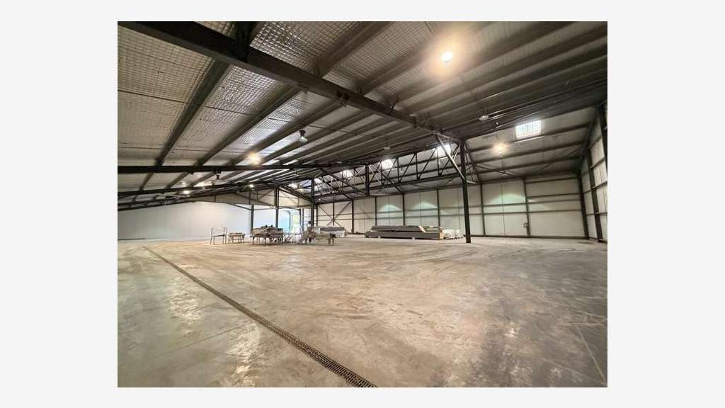À louer entrepôt 1680m² à Cavaillon  