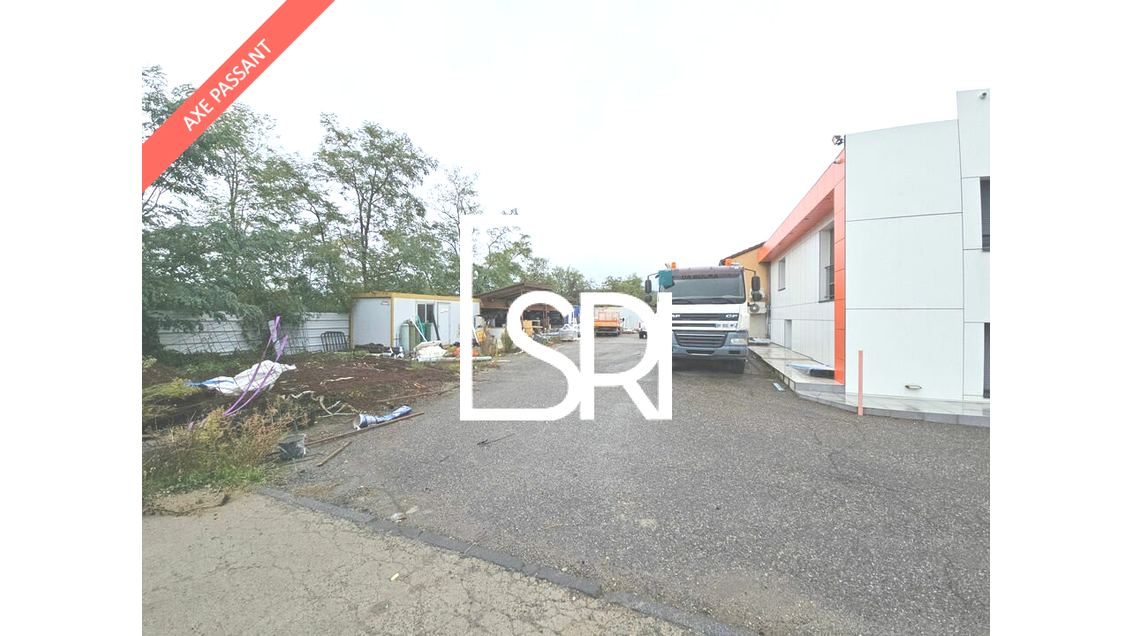 Petit dépôt 130m² à louer à Cébazat