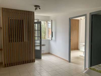 Location Locaux d'activités - Entrepôts à Céret