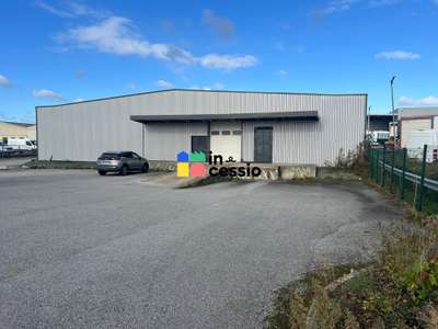 A louer 1 395m² idéal activité production Alençon