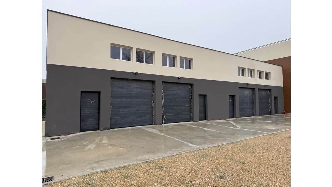 Local commercial Cesson 111 m2 Possibilité étage