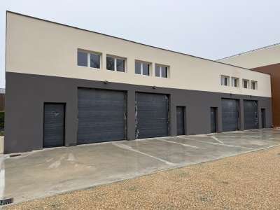 Location Locaux d'activités - Entrepôts à Cesson