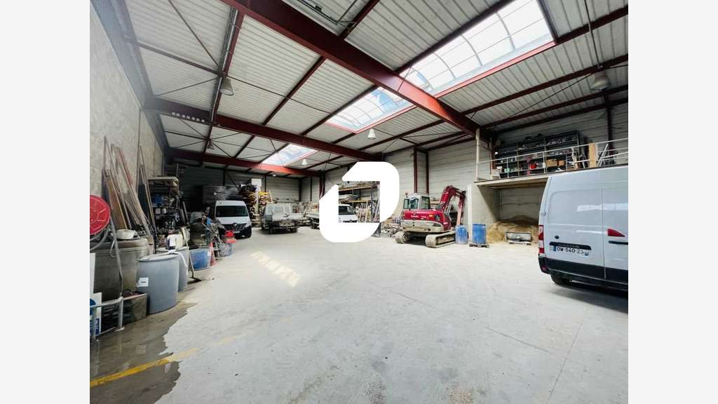 A louer Local d'activité 688m² Cesson