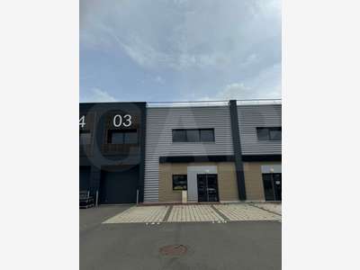 Location cellule d'activités 343m² Cesson-Sévigné