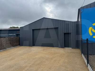 A louer local de 330m² à Cesson Sévigné Ecopole