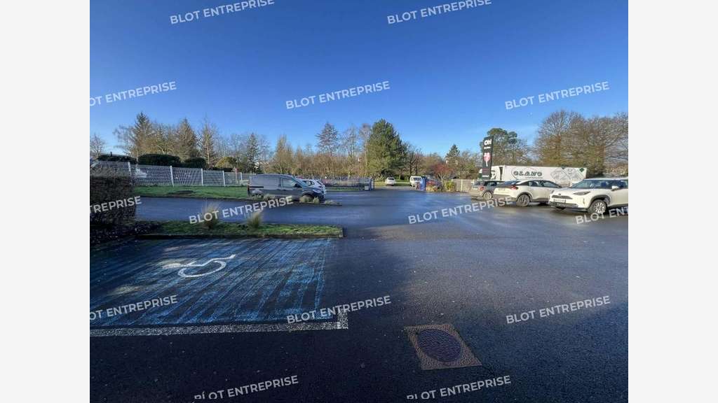 A louer locaux d'activités 450m² à Rennes ZI Sud