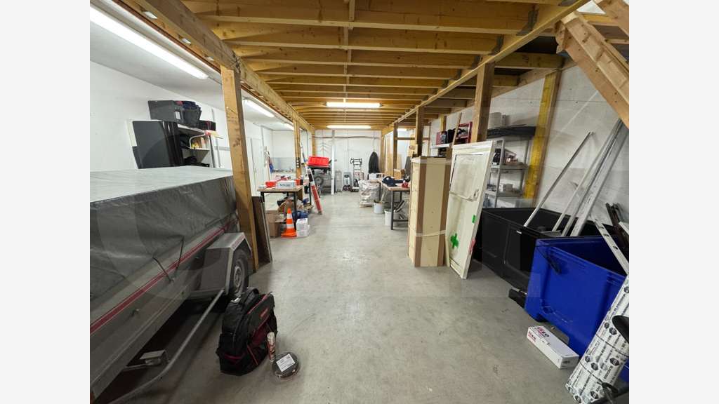 Local d’activité 180m² à louer ZI Sud-Est à Cesson