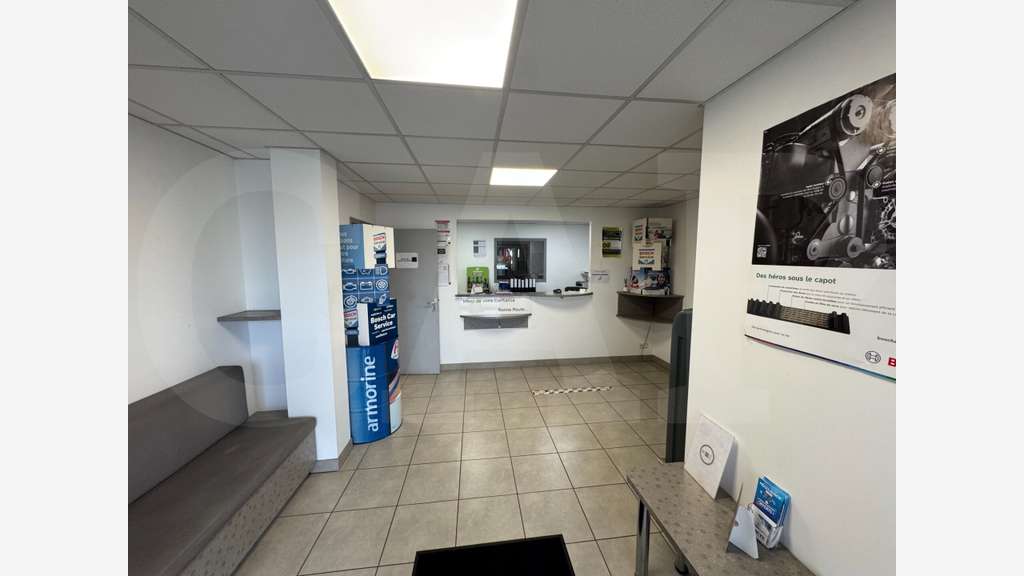 A louer local d'activité de 511m² à Cesson Sevigne