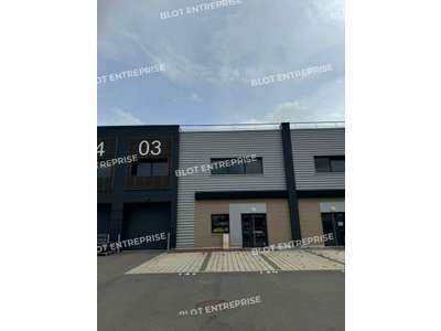 Location Locaux d'activités - Entrepôts à Cesson-Sévigné