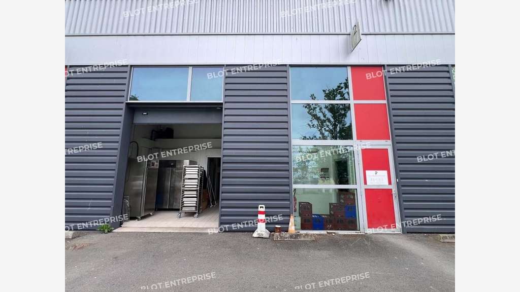 A louer local d'activités 200m² à Cesson-Sevigne