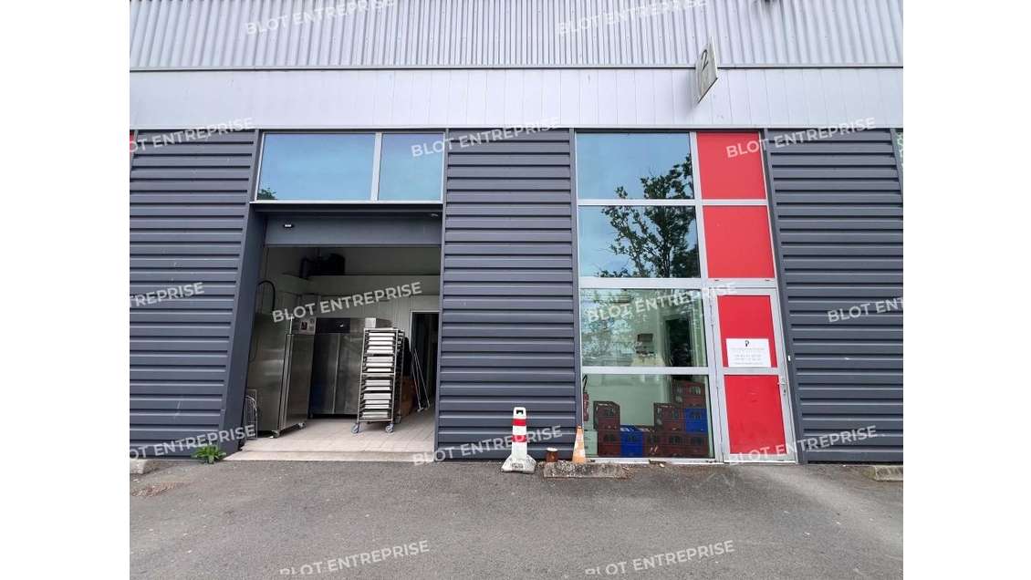 A LOUER - LOCAL D'ACTIVITES - CESSON-SEVIGNE -