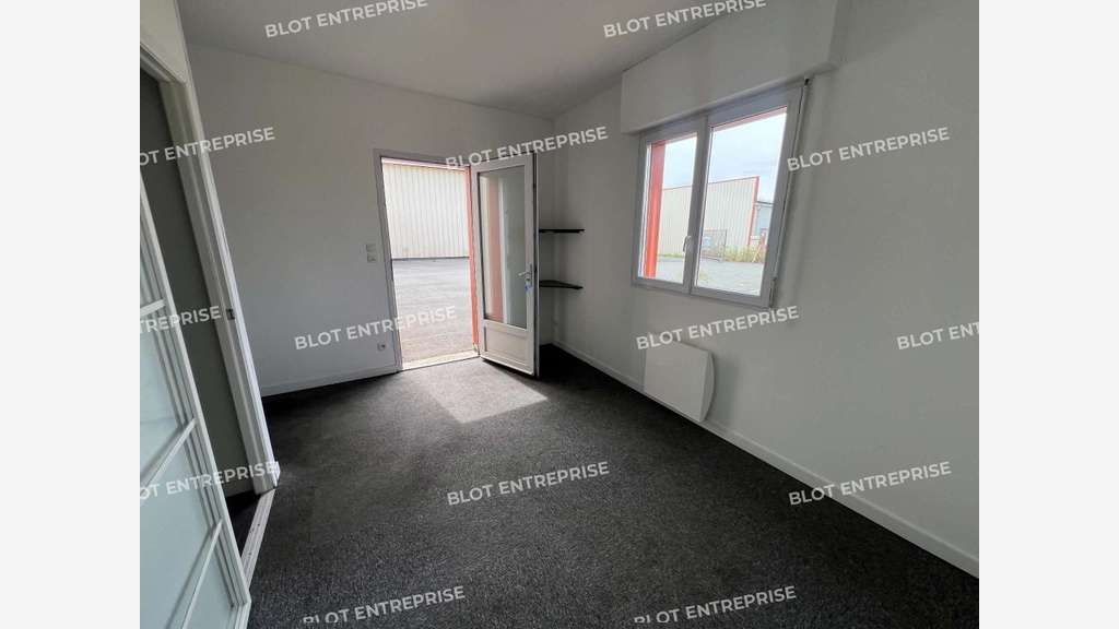 A louer local d'activités 400m² Thorigne-Fouillard