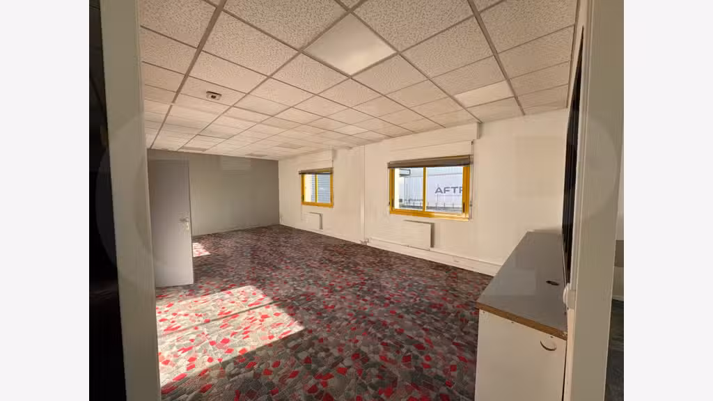 A louer local d'activité 494m² Écopôle Sud-Est   