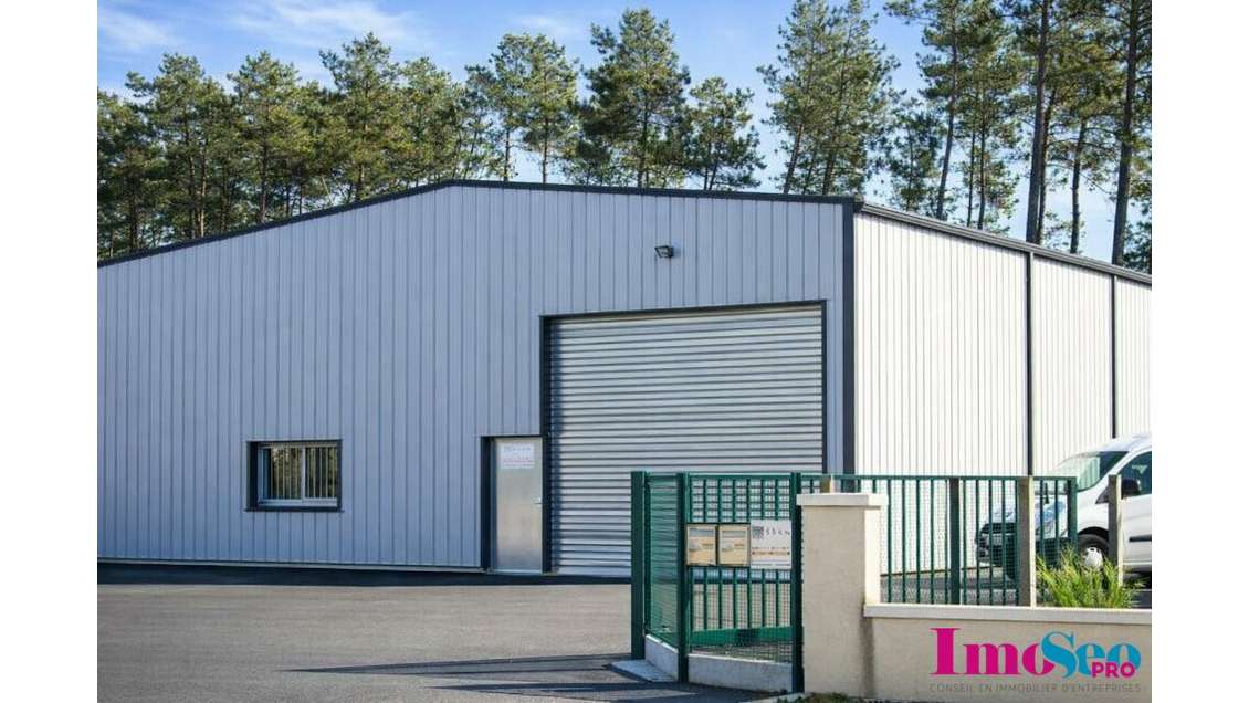 Entrepôt 150m² à louer à Cestas proche A63