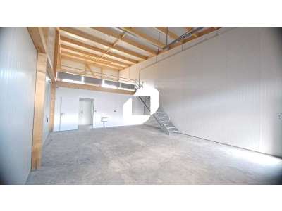 Location Locaux d'activités - Entrepôts à Chalifert