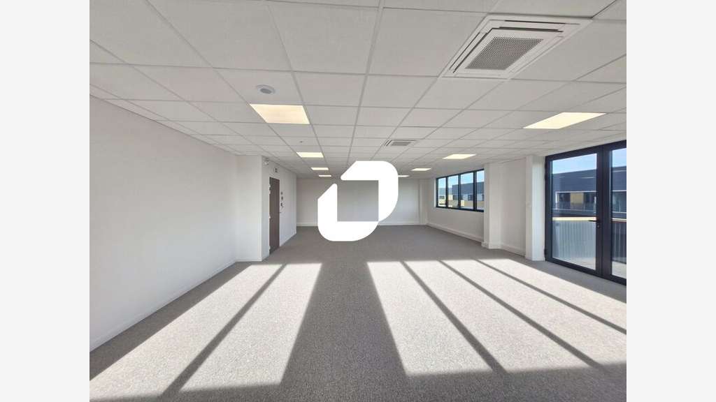 A louer Local d'activité 605m² Chalifert