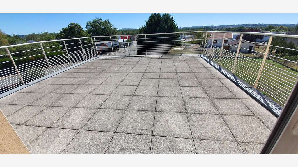 A louer local 162m² à Montceau-les-Mines