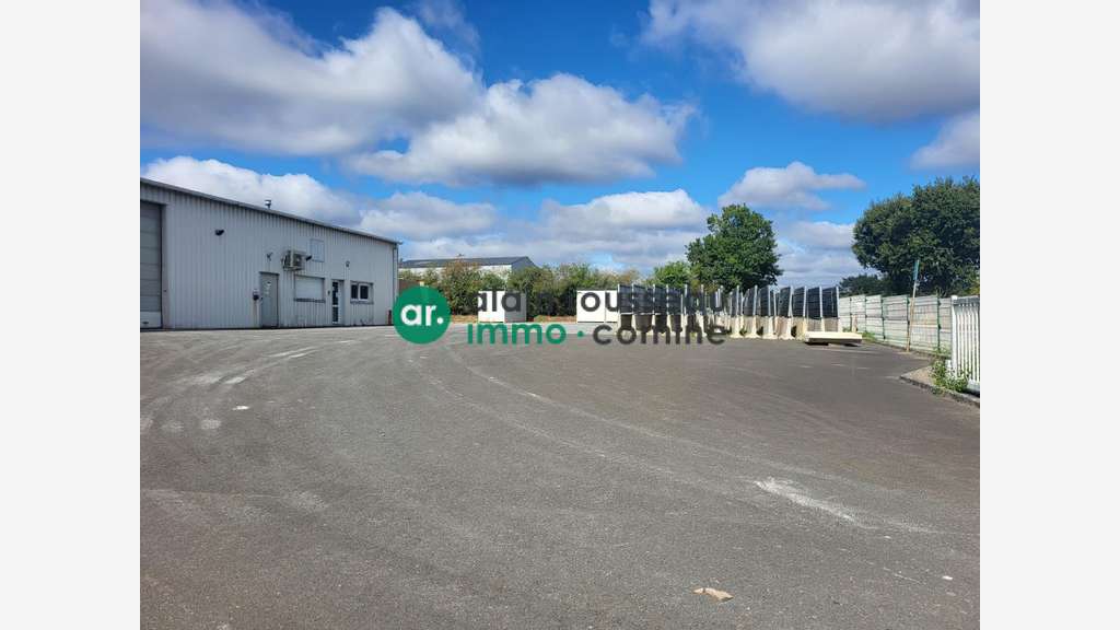 A LOUER LOCAL D ACTIVITE 286M² + 67M² DE MEZZANINE