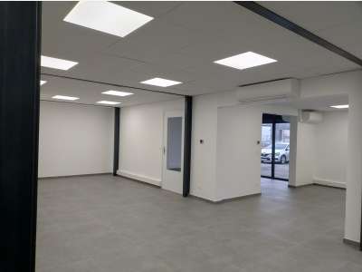 Local/bureau de 200m² à louer à Chambéry Landiers